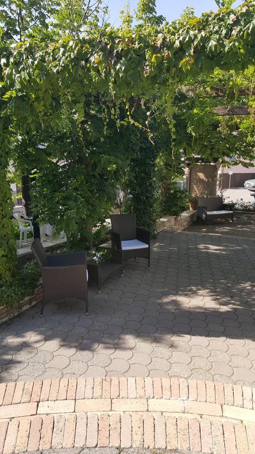 Ristorante Primula Bianca Hotel วาร์ซี ภายนอก รูปภาพ